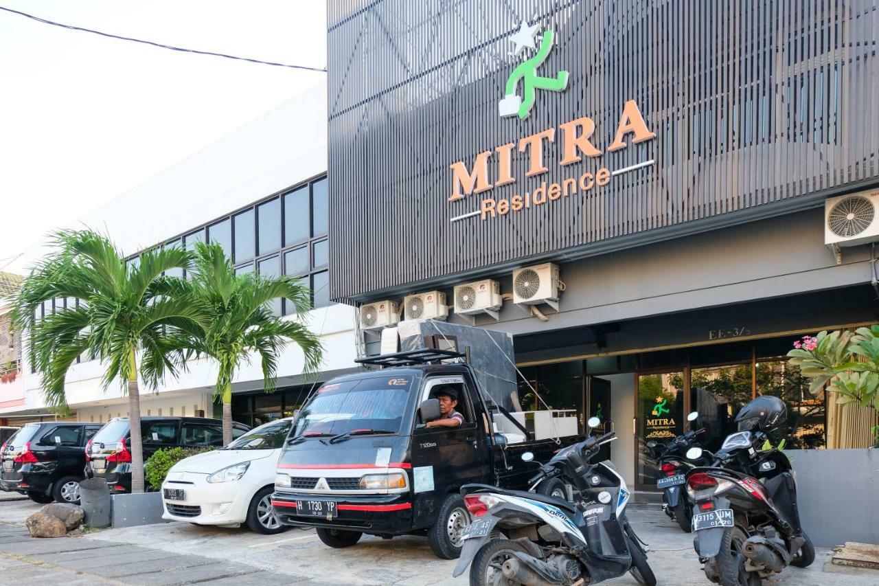 Reddoorz Near Ahmad Yani Airport 3 Hotel Semarang Kültér fotó